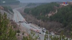 Քառասունվեց մարդ, այդ թվում՝ մեկ տասնյակ անչափահասներ, զոհվել են այն բանից հետո, երբ նրանց զբոսաշրջային ավտոբուսը բռնկվել է