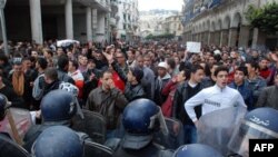 Protesti u Alžiru