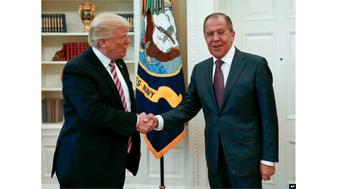 U.S. President Donald Trump shakes hands with Russian Foreign Minister Sergey Lavrov in the White House in Washington, May 10, 2017. (Russian Foreign Ministry photo via AP)