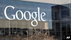 ARSIP – Foto yang diambil pada hari Kamis, 3 Januari 2013 ini memperlihatkan kantor pusat Google di Mountain View, California (foto: AP Photo/Marcio Jose Sanchez, Arsip)