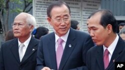 .N. Secretary-General Ban Ki-moon, center, tours the Tuol Sleng Genocide Museum, formerly the Khmer Rouge regime's notorious S-21 prison in Phnom Penh (file photo). 