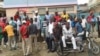 Trabalhadores angolanos queixam-se de problemas sociais