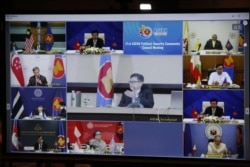 Menteri Luar Negeri Indonesia Retno Marsudi dalam pertemuan informal para menteri luar negeri ASEAN Ministerial Meeting (AMM) secara virtual, Rabu, 24 Juni 2020. (Foto: Kementerian Luar Negeri RI)