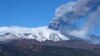 Gunung Etna di Italia Meletus