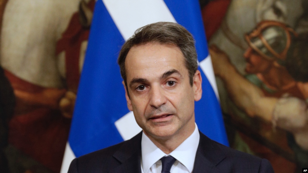 Grčki premijer Kirjakos Micotakis tokom konferencije za štampu sa svojim italijanskim kolegom Đuzepeom Kontem, u Rimu, 26. novembra 2019.