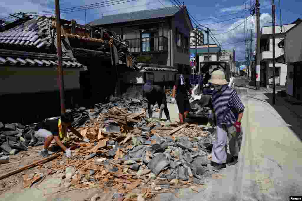 JAPAN-QUAKE/