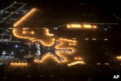 Dalam foto 24 September 2019 ini, Bandara Internasional Beijing Daxing yang baru terlihat dari atas. (Foto: AP)