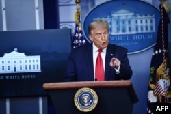 도널드 트럼프 미국 대통령이 지난 10일 백악관에서 정부의 신종 코로나바이러스 사태 대응에 관한 기자회견을 했다.