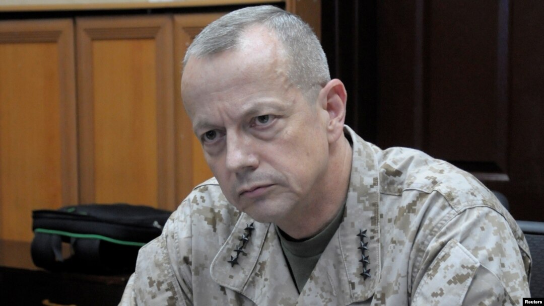 Pemimpin pasukan Amerika dan NATO di Afghanistan, Jenderal John Allen (foto: dok).