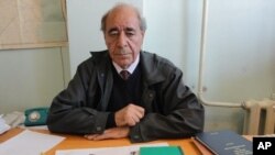Nivskar û lêlolînerê navdar Profesor Maksîmê Xemo