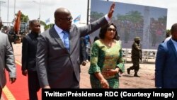 Le président Félix Tshisekedi arrive à la présentation du programme de ses 100 premiers jours, à Kinshasa, RDC, 2 mars 2019. (Twitter/Présidence RDC)