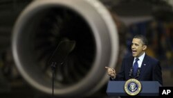 O prersidente Barack Obama visitou recentemente a fábrica de aviões Boeing, um exemplo de sucesso da economia americana.