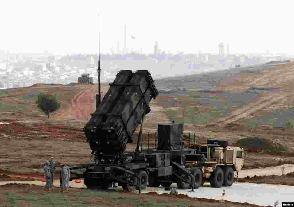 Batería de misiles Patriot estadounidenses desplegada en Turquía en previsión de un ataque desde Siria.