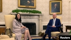 Presiden AS Joe Biden menerima kunjungan PM Selandia Baru Jacinda Ardern di Gedung Putih, Washington DC (31/5). 