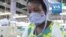 Les usines du Ghana se battent pour fournir 3,6 millions de masques