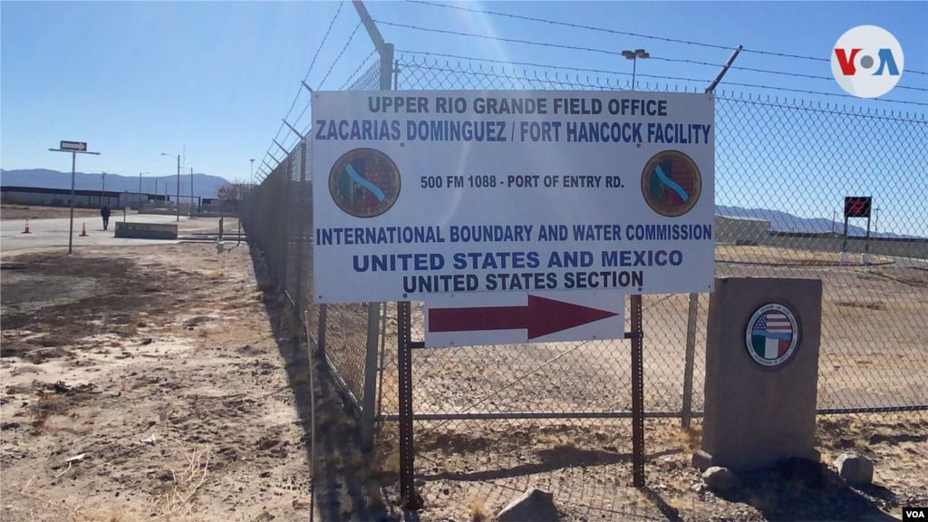 Aviso en una de las zonas fronterizas en el area de El Paso, Texas, que colinda con el Valle de Ju&#225;rez. 