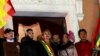 La senadora Jeanine Áñez habló a los bolivianos después de declararse presidenta interina de Bolivia, en el balcón del Palacio Presidencial, en La Paz, Bolivia, el 12 de noviembre de 2019.