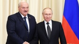 TƯ LIỆU: Tổng thống Nga Vladimir Putin gặp gỡ Tổng thống Belarus Alexander Lukashenko bên ngoài Moscow