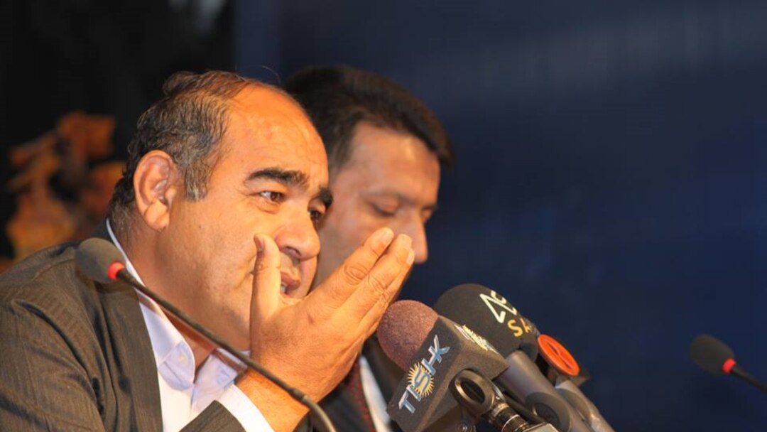 میوانی بەرنامە، جهلیل ئازادیخواز، نوسەر و لێکۆڵەر