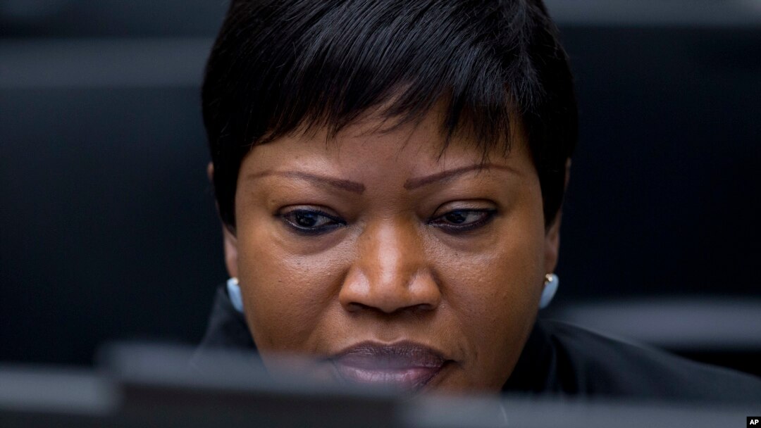 Kepala Jaksa Mahkaman Kejahatan Internasional, Fatou Bensouda, sedang menunggu dimulainya persidangan mantan Presiden Pantai Gading Laurent Gbagbo di Mahkaman Kejahatan International di Den Haag, Belanda, 28 Januari 2016.