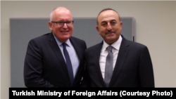 Dışişleri Bakanı Mevlüt Çavuşoğlu, AB Komisyonu birinci başkan yardımcısı Frans Timmermans ile
