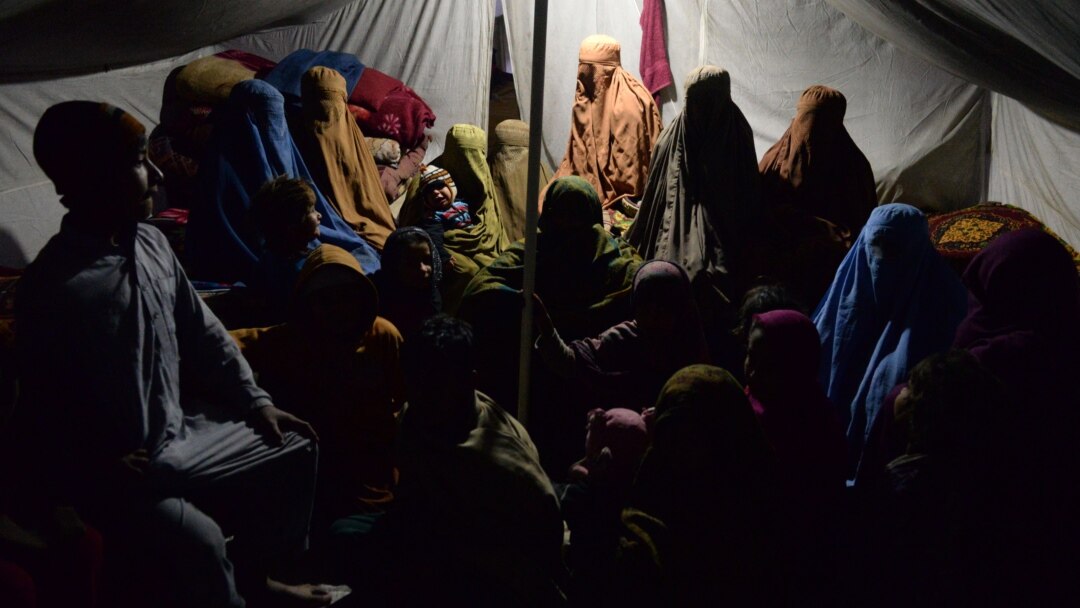 Dogistonlik yigitlarning porno suratlari