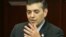 ARCHIVO - El representante David Rivera, republicano por Miami, hace su comentario final sobre el presupuesto el viernes 30 de abril de 2010 en Tallahassee, Fla. (AP Photo/Steve Cannon)