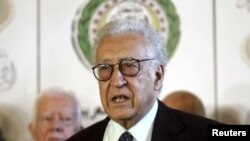 Lakhdar Brahimi a aidé à négocier une trêve en Syrie pour l'Eid, mais Damas doit encore confirmer qu'elle sera respectée