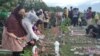 Peringatan 2 Tahun Bencana Alam di Sulteng, Warga Ziarah ke Makam Massal