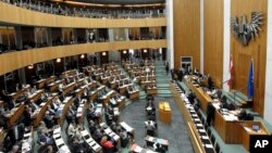 Sidang parlemen Austria di Wina (foto: dok). Parlemen Austria mengatakan kelompok peretas Turki bertanggungjawab atas serangan siber akhir pekan lalu.