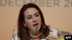 María Fernanda Espinosa, presidenta de la Asamblea General de las Naciones Unidas, dijo que el pacto ayudaría a "fortalecer la asistencia y protección de los 25 millones de refugiados a nivel mundial". 