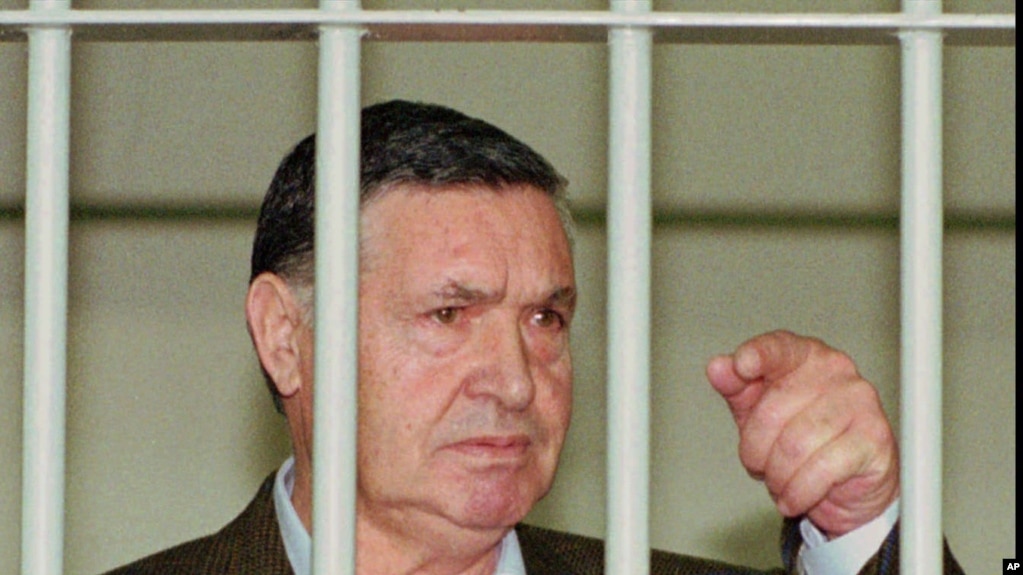 Ông trùm mafia Salvatore 'Toto' Riina trong nhà tù Ý, tháng 4/1993.