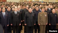 지난해 12월 북한 김정일 국방위원장 5주기를 맞아 김정은 국무위원장이 금수산태양궁전을 찾았다고 관영 조선중앙통신이 전했다.