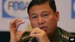 Tướng Emmanuel Bautista, Tham mưu trưởng Quân đội Philippines cho báo giới nước ngoài biết rằng vụ việc xảy ra vào ngày 27 tháng 1 gần bãi cạn Scarborough của Philippines