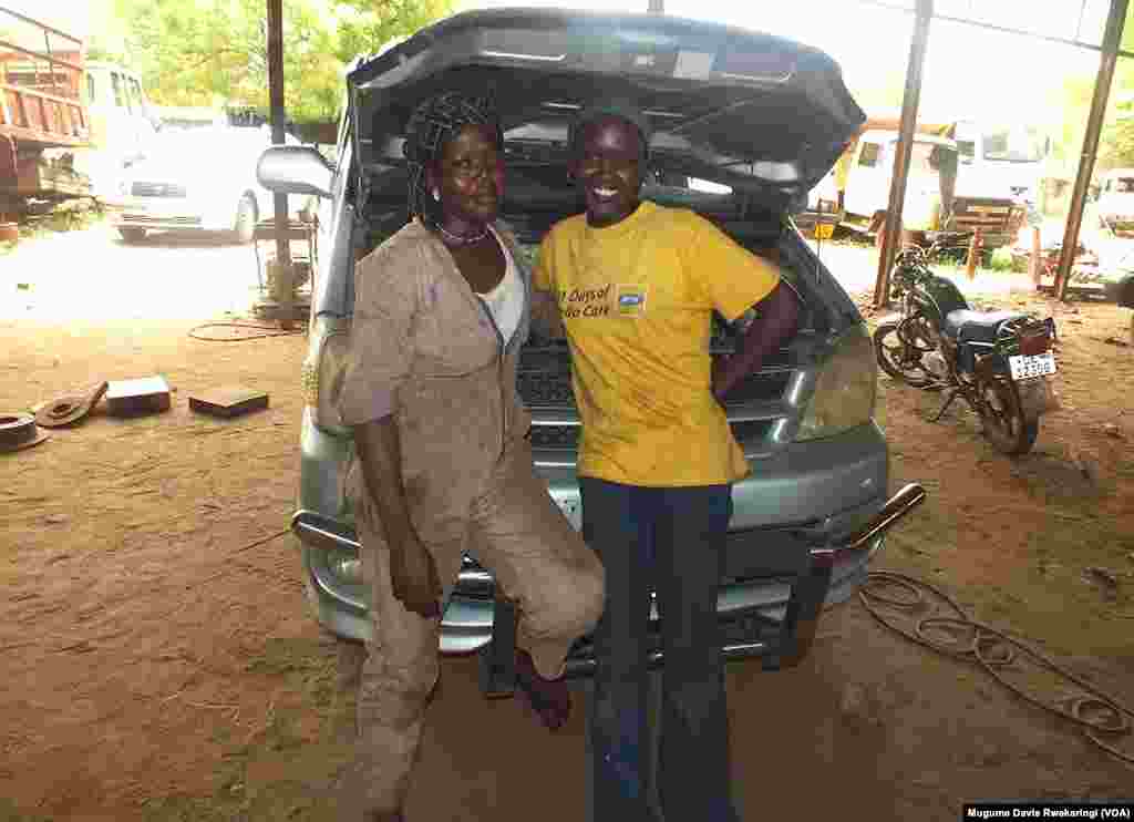  Elizabeth Yacob (R) was hired on the spot when she applied for a job as a car mechanic in Juba, South Sudan. Her colleague, Diane Andrew (L), used to be a tea lady but made the leap to servicing cars to make more money.