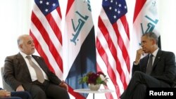 Presiden AS Barack Obama (kanan) bertemu dengan PM Irak Haider al-Abadi untuk membahas perang melawan ISIS, di sela-sela KTT G7 di Kruen, Jerman hari Senin (8/6).