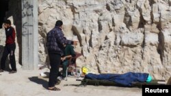El presunto ataque con gas sarin en Kahn Sheikhoun, en la provincia siria de Idlib, controlada por rebeldes, dejó un saldo de más de 80 muertos y decenas de heridos. Abril 4, 2017.