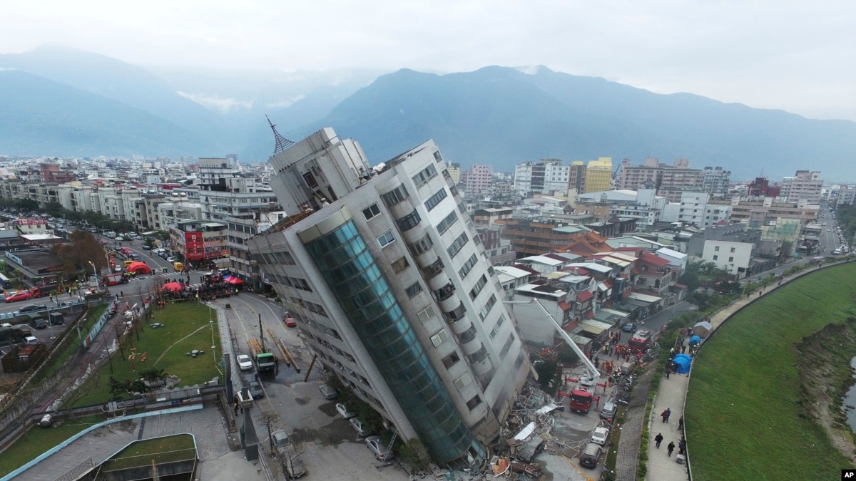 Taiwan Tahan Pengusaha Properti Kompleks Bangunan Yang Ambruk