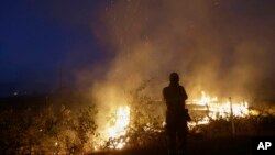 Los incendios en California están contenidos en un 85 por ciento según indicaron los bomberos. 