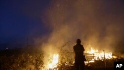 Los incendios forestales en California han cobrado la vida de una anciana.