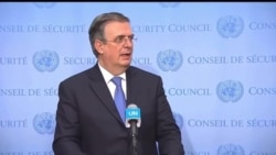 El canciller de México, Marcelo Ebrard, habla a la prensa antes del debate sobre tráfico de armas en Naciones Unidas el 22 de noviembre de 2021. Foto toma de video.