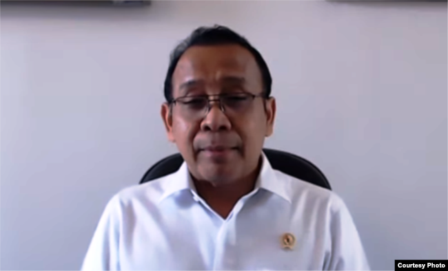 Mensesneg Pratikno meresmikan unit khusus corona RSA UGM secara daring. (Foto: courtesy)