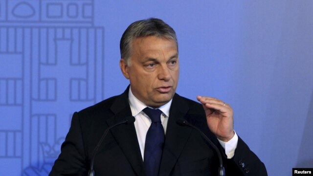 El premier húngaro Viktor Orban anunció severas penas de cárcel para inmigrantes ilegales y para traficantes de personas.