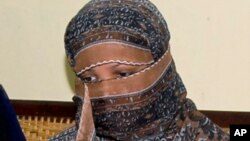 သေဒဏ်ကင်းလွတ်ခွင့်ကို ပြန်လည်ဆိုင်းငံ့ခံထားရသူ ခရစ်ယာန်ဘာသာဝင် ပါကစ္စတန်အမျိုးသမီး Asia Bibi