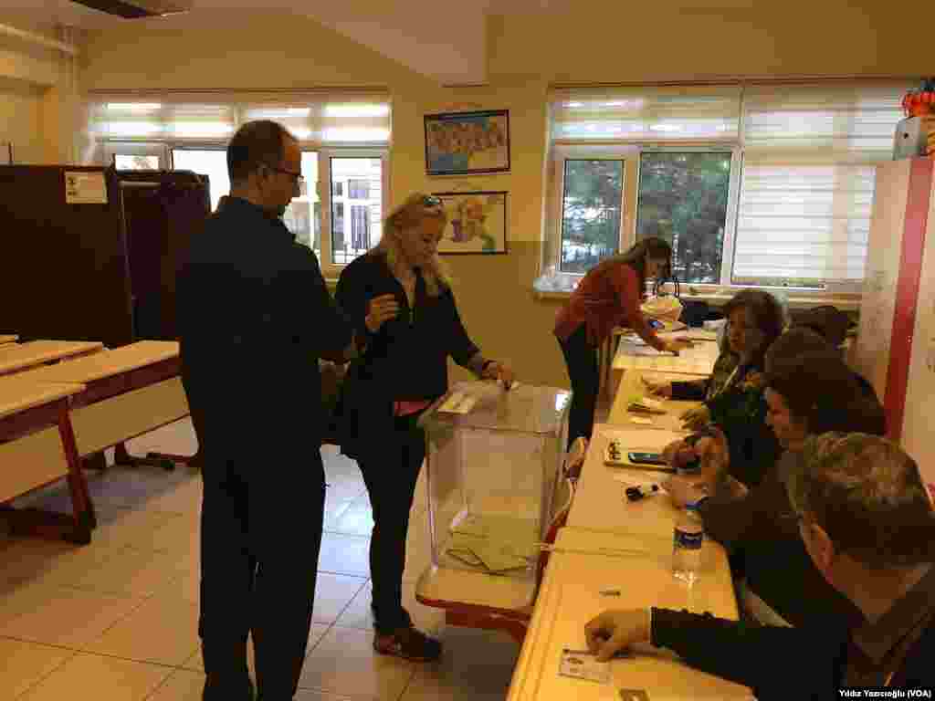 Turkey heads to the polls for referendum