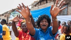 Fin officielle de l'épidémie Ebola en Sierra Leone le samedi 7 novembre, 2015. (AP Photo / Aurélie Marrier d' Unienville)