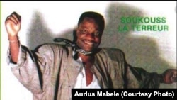 Aurlus Mabélé na palata "Soukous LA Terreur"