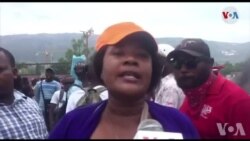 Plizyè Manifestan Vin Ankouraje Seyans Miz ann Akizasyon Prezidan J. Moise nan Chanm Depite yo