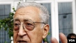 Lakhdar Brahimi, mantan utusan khusus PBB untuk Afghanistan.