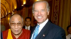 Joe Biden me Dalai Lamën